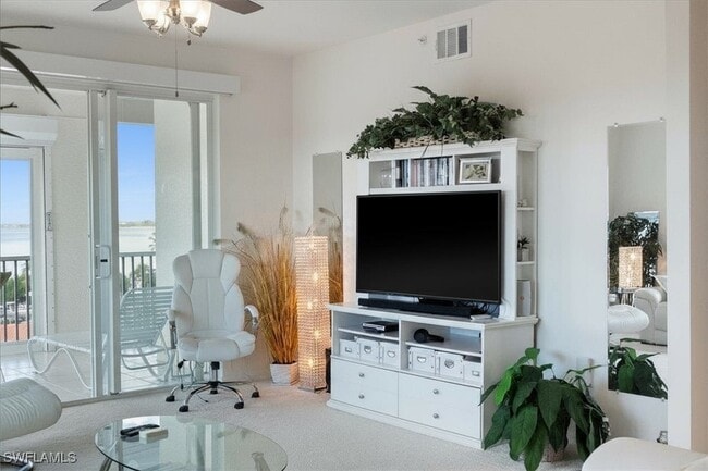 Building Photo - 14819 Laguna Dr Unit 501