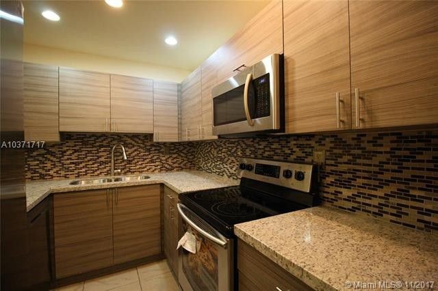 Photo - 9301 SW 92nd Ave Unidad B302