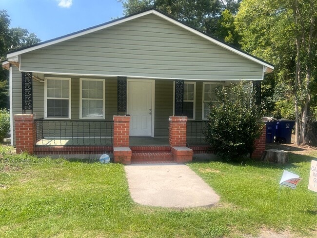 Three Bedroom Two Bathroom House - Three Bedroom Two Bathroom House