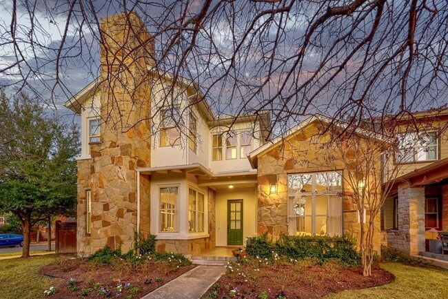 Photo - 4233 Mattie St