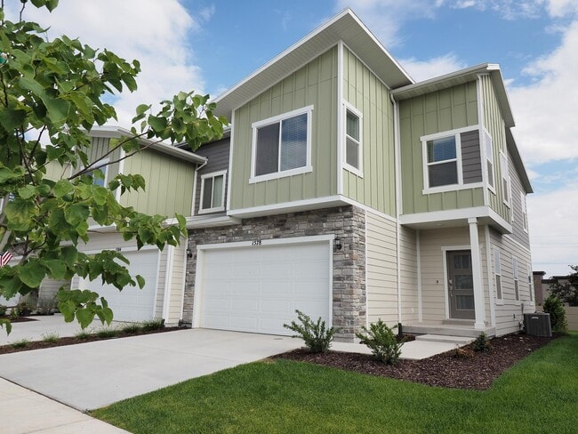 Photo - 1578 W Sparta Way Townhome