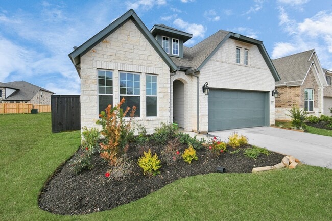 Photo - 211 Amaranth Wy