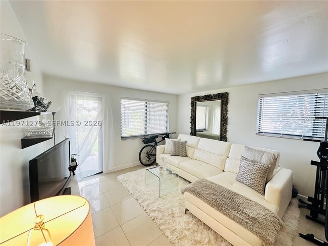 Photo - 301 Golden Isles Dr Unit 114