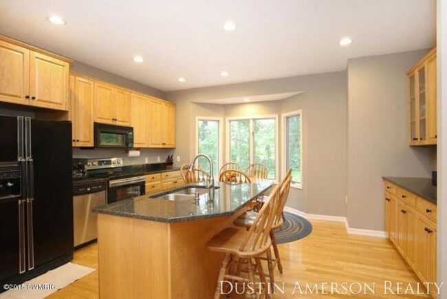 Photo - 7799 Abby Ln SE