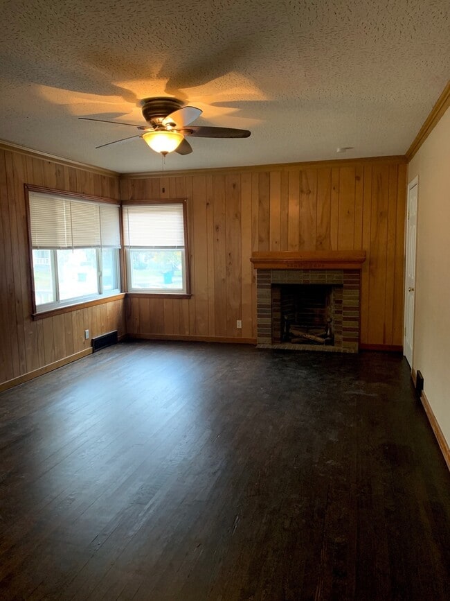 Photo - 343 Hayes Ave