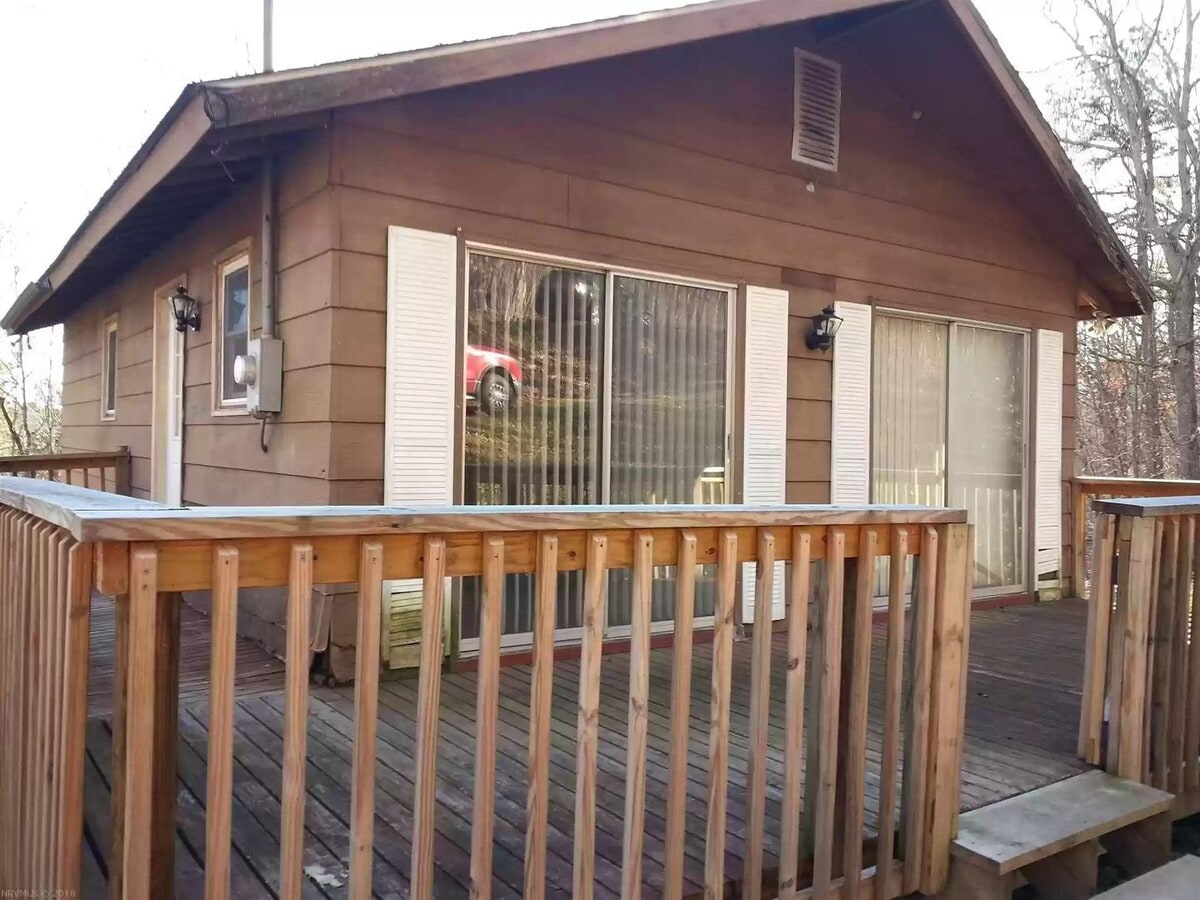 One Bedroom One Bath home available in bea... - One Bedroom One Bath home available in bea...