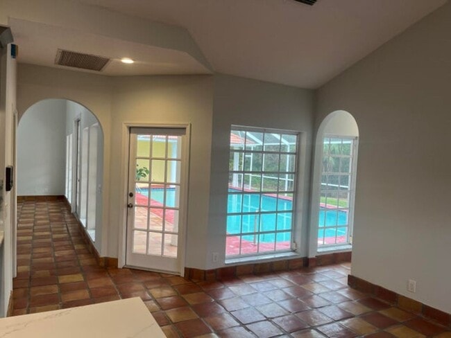 Photo - 8805 SE Riverfront Terrace