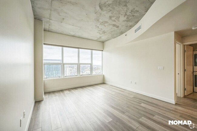 Building Photo - Best Value Luxe One Bedroom Downtown Rental