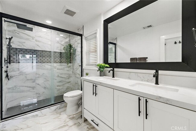 Photo - 31996 Lazy Glen Ln