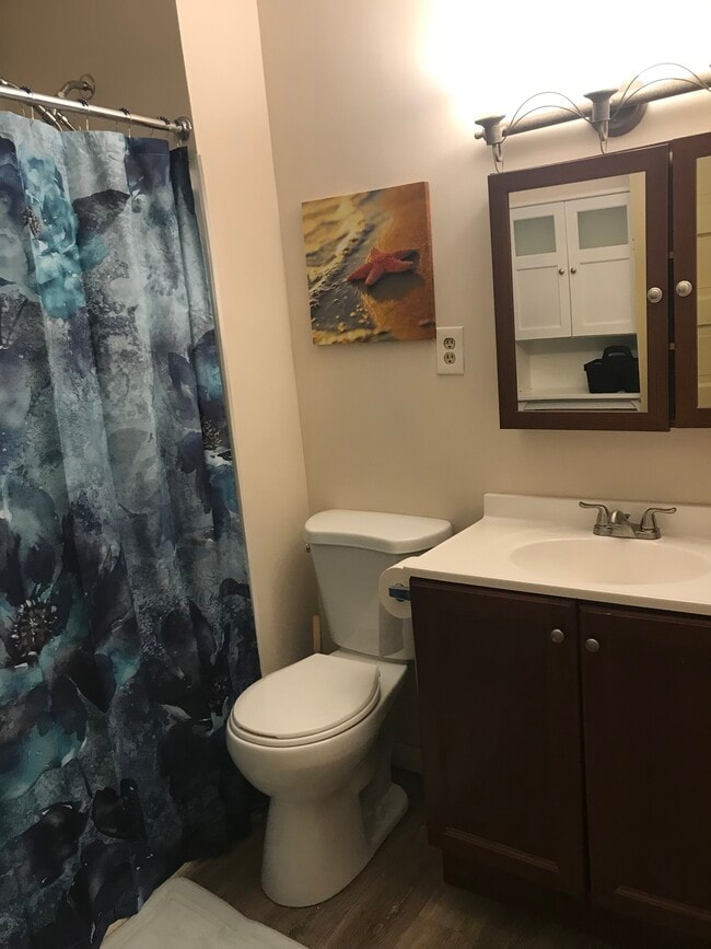 Photo - 2127 Prior Ct Unit Down