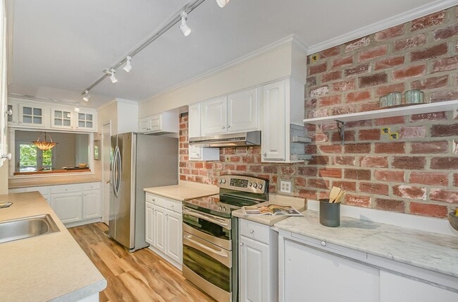 Photo - 208 Ridge Trl