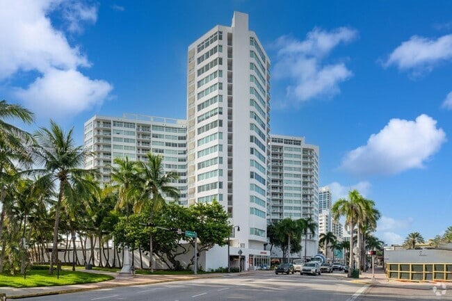 Building Photo - 7135 Collins Ave Unit 1125 Rental