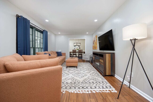 Photo - 6280 Charing Dr Unit ID1043892P