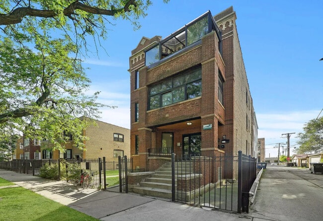 Photo - 2544 N Harding Ave Rental