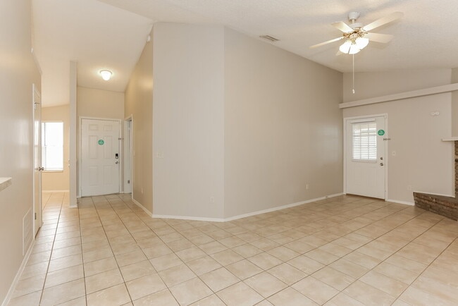 Photo - 8327 Argyle Corners Ct