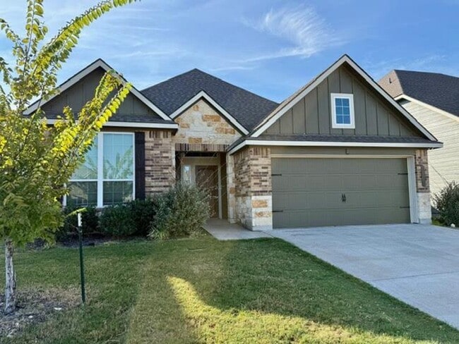 Photo - 4/3 house in Midway ISD.