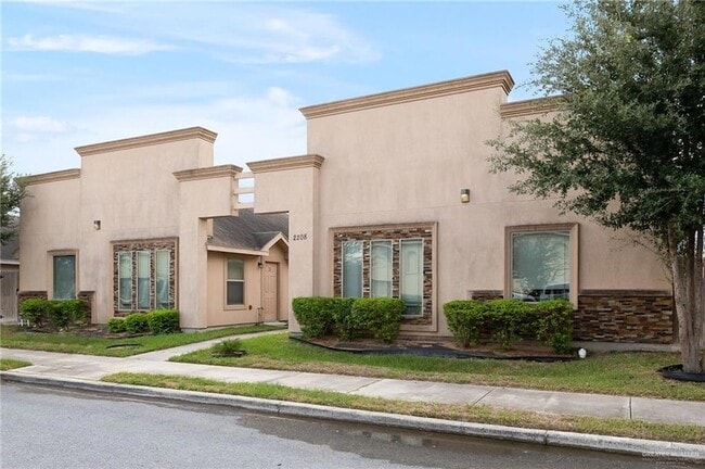 Building Photo - 2208 Taxco Ct Unit 4