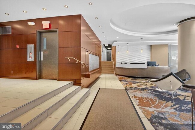 Photo - 2201 L St NW Unidad 316