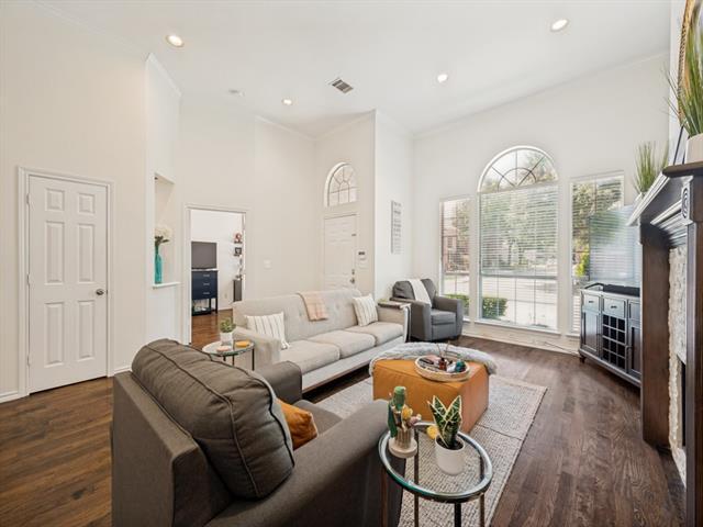 Photo - 6072 Thursby Ave