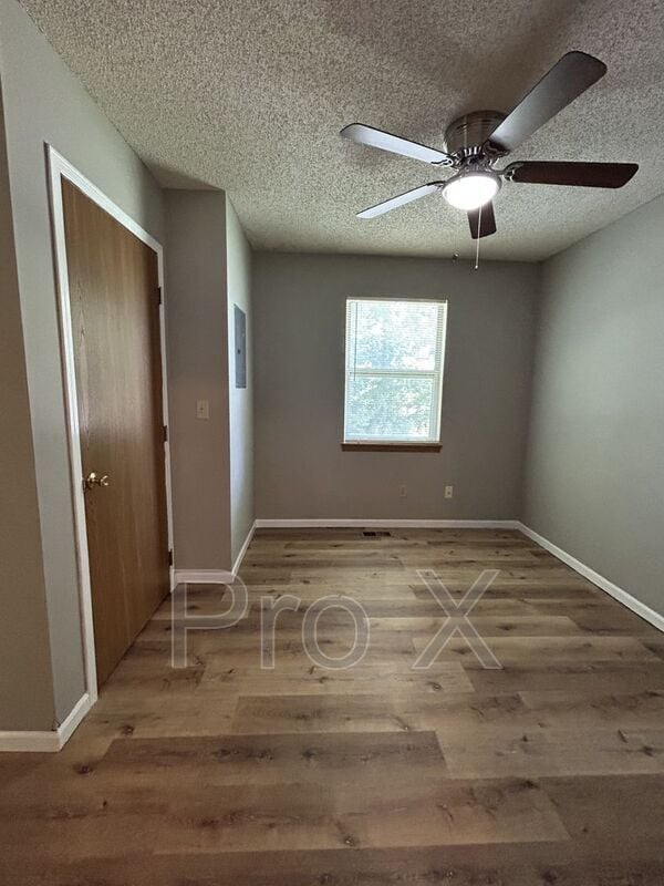 Photo - 812 E Jackson St