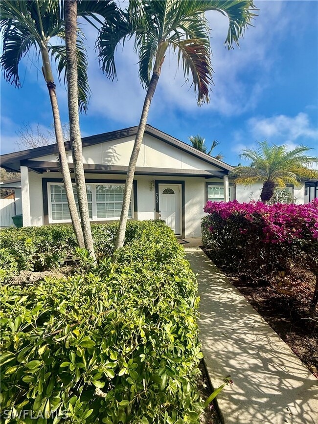 Photo - 733 Pine Cone Ln