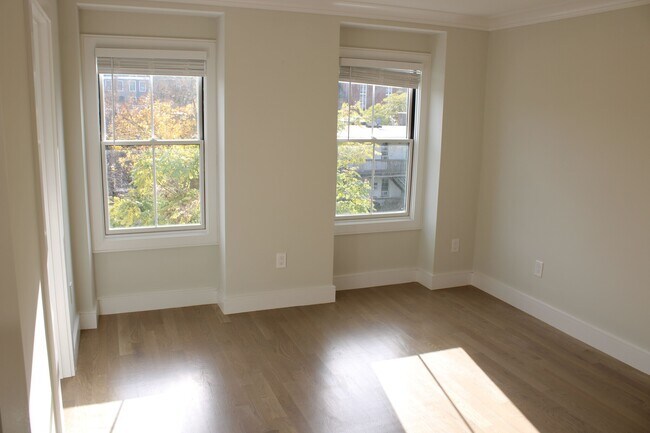 Photo - 303 Maverick St Unit 2-bed 2 bath
