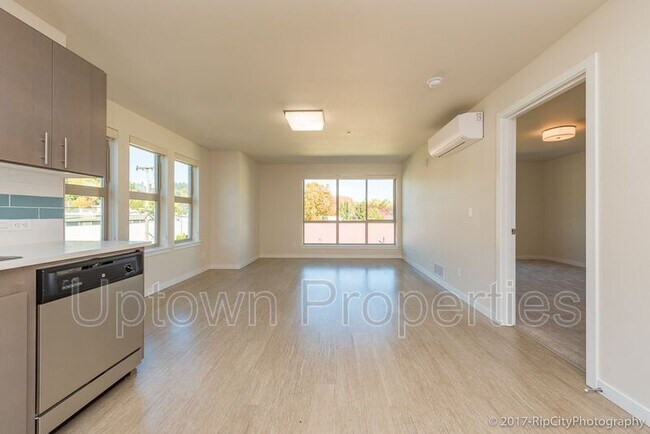 Photo - 5885 S Macadam Ave Unit APT 1202
