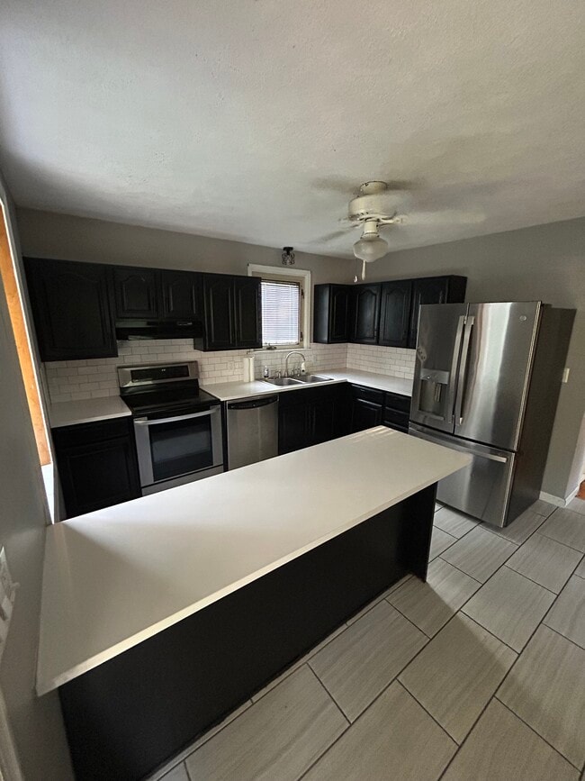 Building Photo - 1215 Heath Ave Unit 1215 Heath Avenue #A