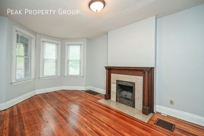Photo - 2125 W Clifton Ave Unit A