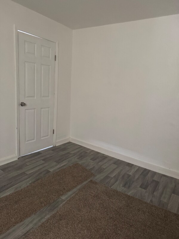 Photo - 2435 Woodford St Unidad 3