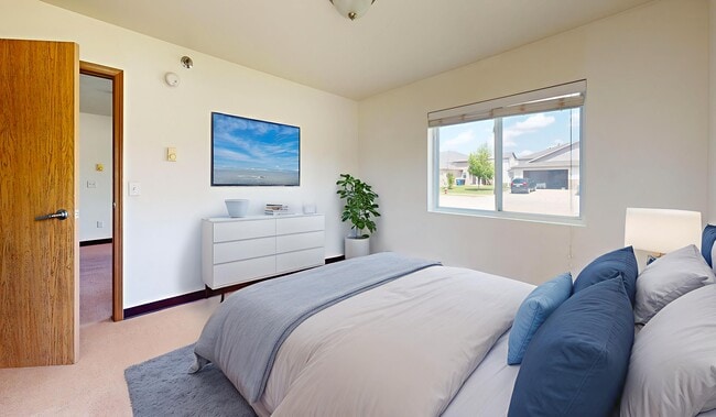 Photo - West River at Dickinson