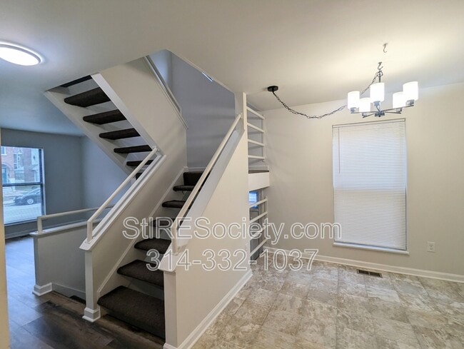 Photo - 2725 Allen Ave