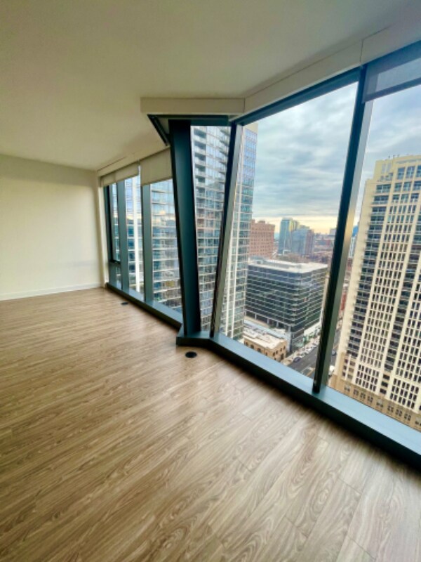 Photo - 1331 S Michigan Ave