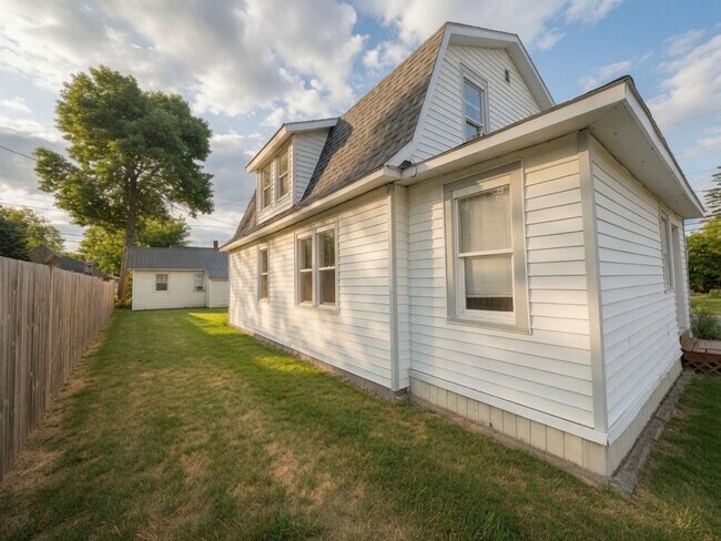 Photo - 340 6th St Unit 340 6th Street - Lower