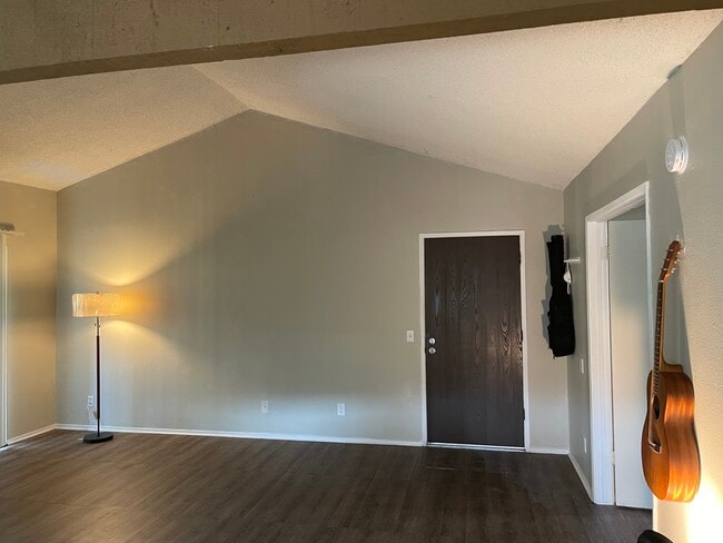 Photo - 960 E Bonita Ave Unit 38