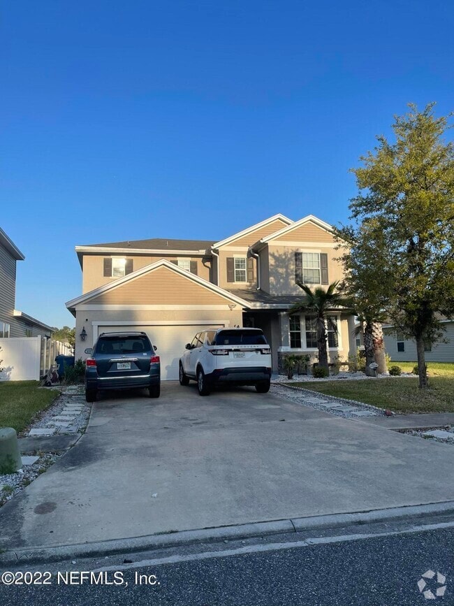 Building Photo - 15888 Lexington Park Blvd Rental