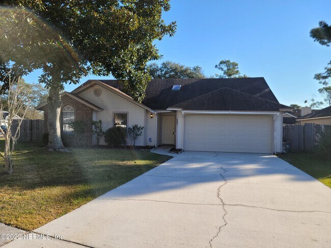 Building Photo - 8229 Hamden Cir W