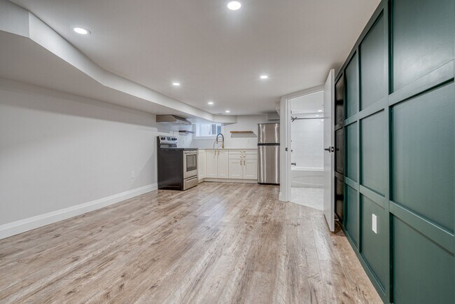 Photo - 37 Garfield Ave N Unit 3