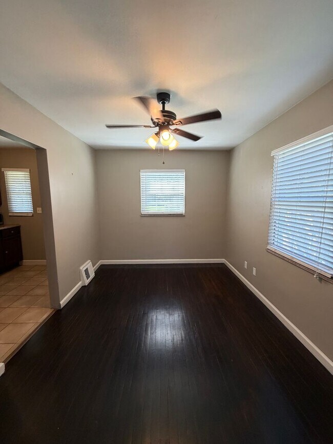 Photo - 713 S Broadleigh Rd Unidad 1