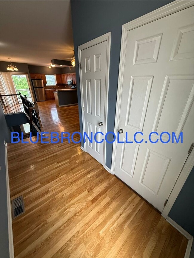 Photo - Spacious unit with Beautiful hardwood floors and nice touches throughout!