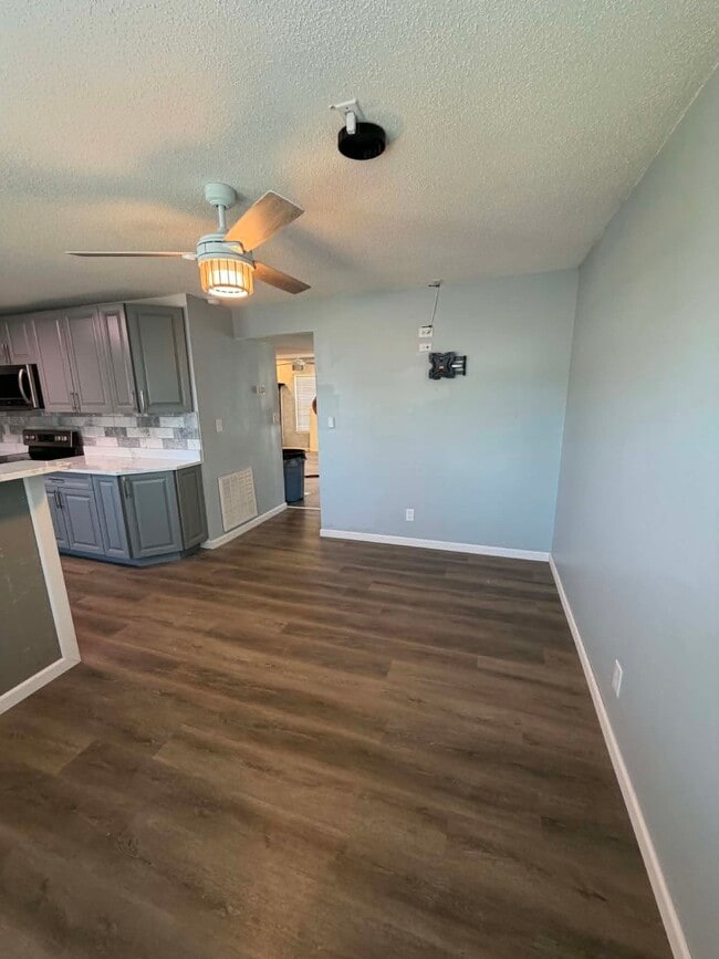 Dining Room - 3050 Blackstone Ct