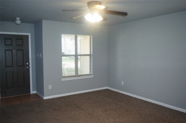 Building Photo - 2663 Skyview Grove Ct