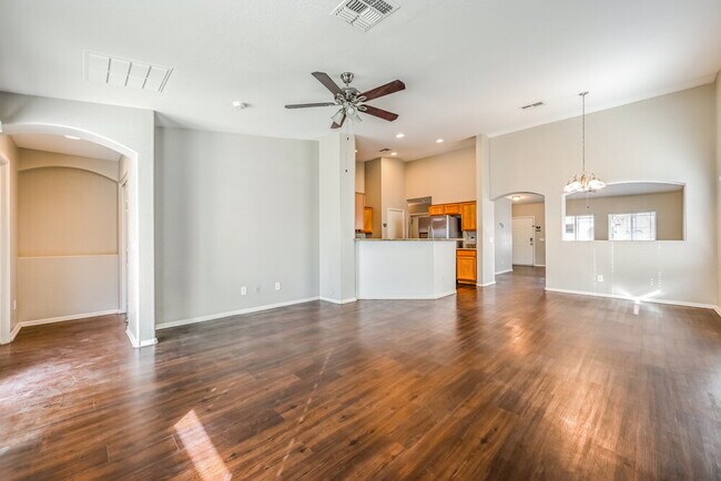 Photo - 15109 W Adams St