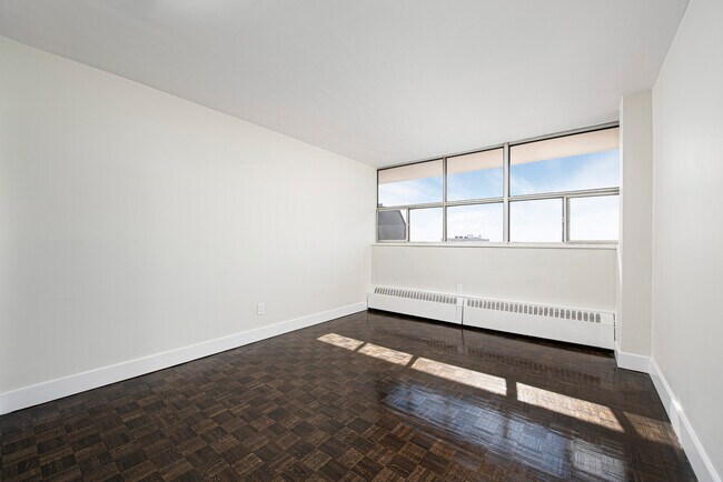 Photo - 1970 Fowler Dr