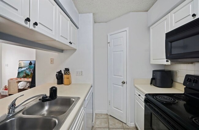 Photo - 1000 W Horatio St Unit 126