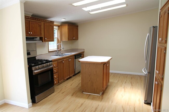 Photo - 68 Shinhollow Rd