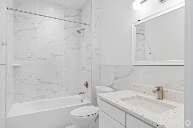 3BR, 2BA - 1,288SF - Bathroom 1 - Ontario Place