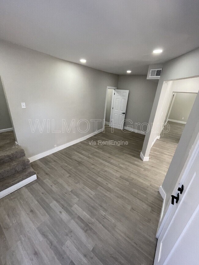 Photo - 321 E 31st St Unit 1