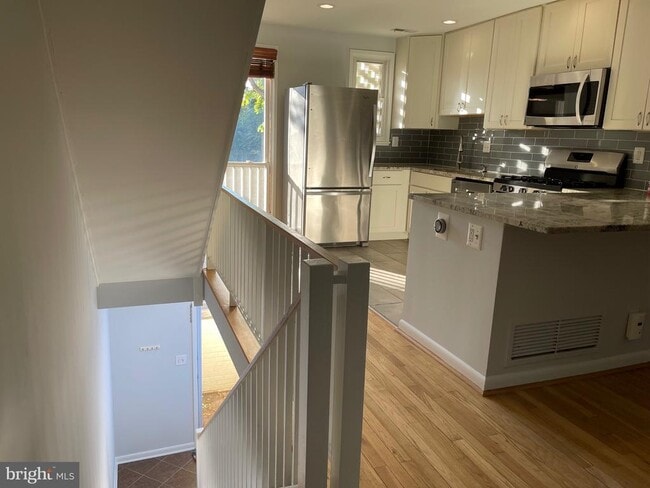 Photo - 108 G St SW