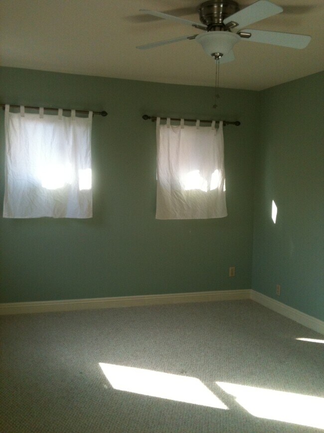 Bedroom - 4215 Mildred Ave Unit Front Detached House